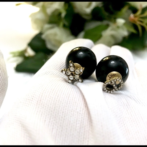 ♦️sold♦️Dior brass CD and star tribale $550 - Picture 7 of 8